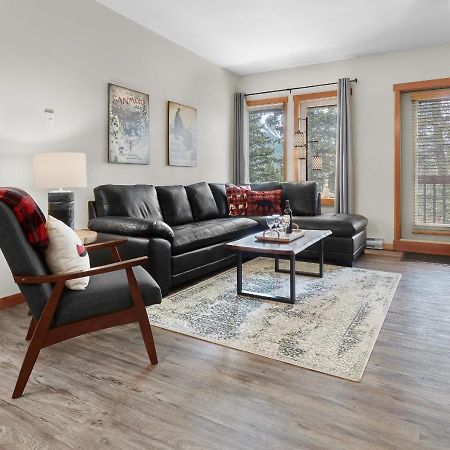 Newly Renovated Grizzly Lodge, Spacious 3Br 2Ba With Open Pool, Hot Tub Canmore Extérieur photo