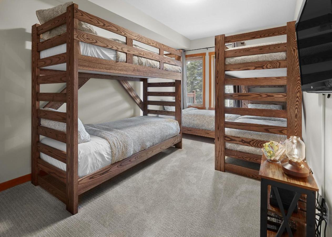 Newly Renovated Grizzly Lodge, Spacious 3Br 2Ba With Open Pool, Hot Tub Canmore Extérieur photo