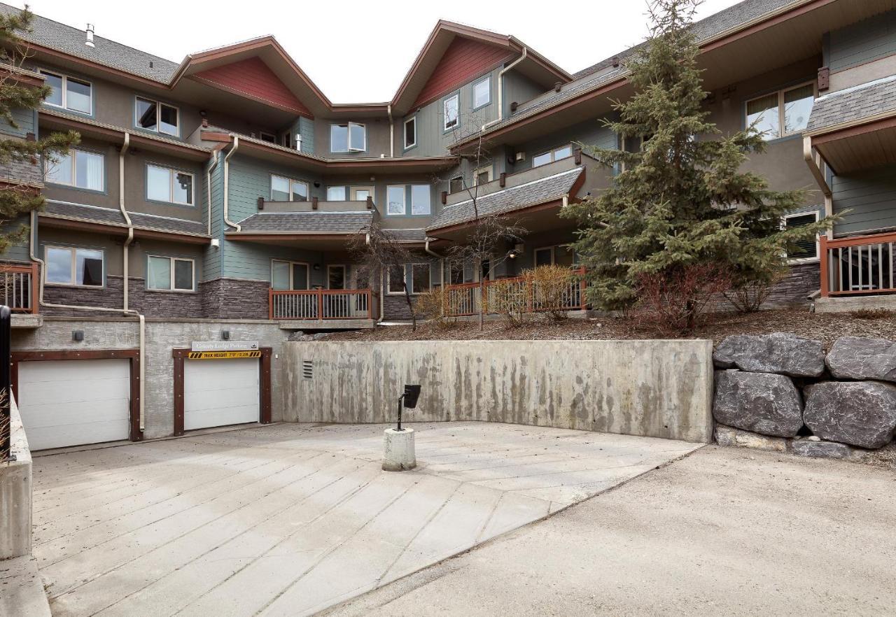 Newly Renovated Grizzly Lodge, Spacious 3Br 2Ba With Open Pool, Hot Tub Canmore Extérieur photo