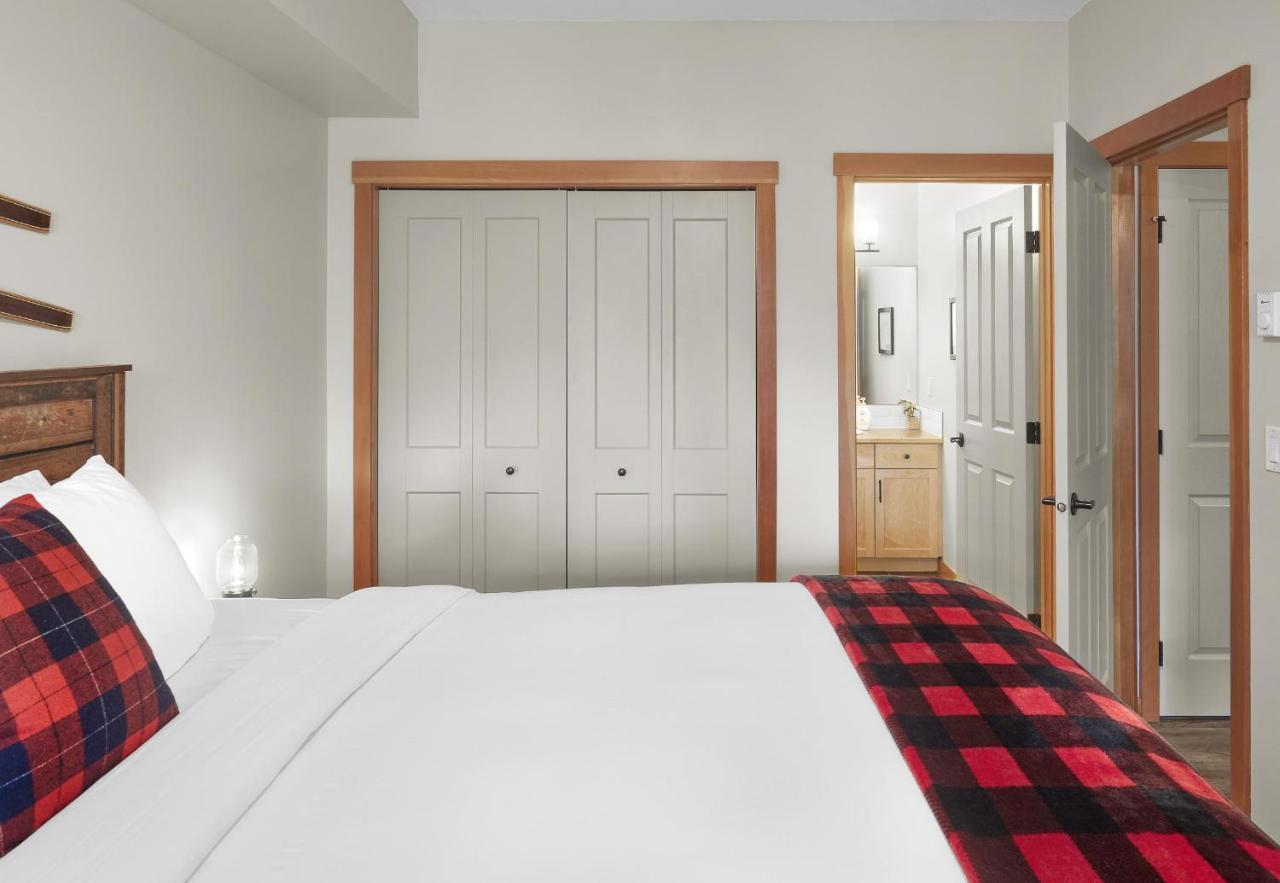 Newly Renovated Grizzly Lodge, Spacious 3Br 2Ba With Open Pool, Hot Tub Canmore Extérieur photo
