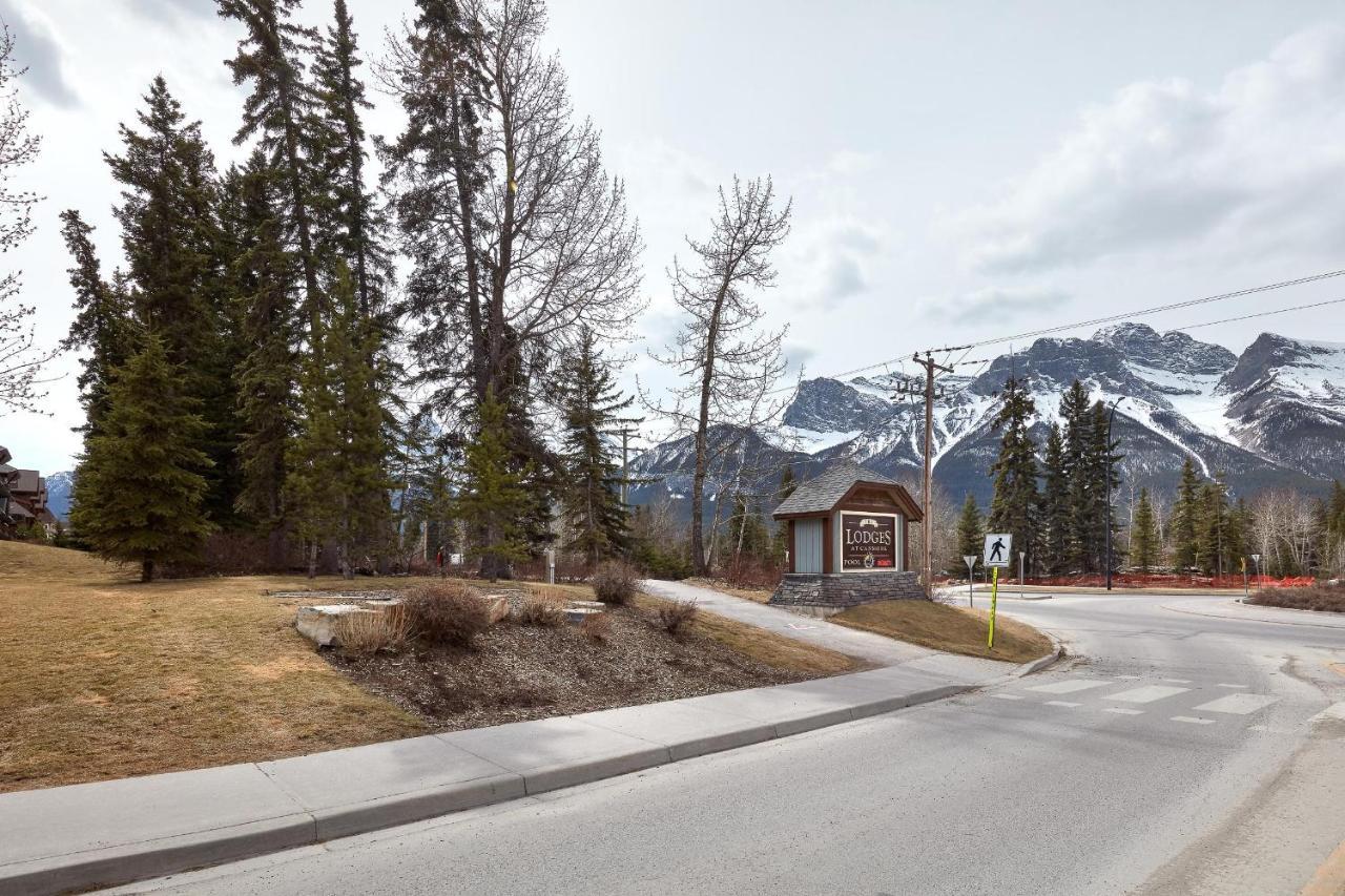 Newly Renovated Grizzly Lodge, Spacious 3Br 2Ba With Open Pool, Hot Tub Canmore Extérieur photo